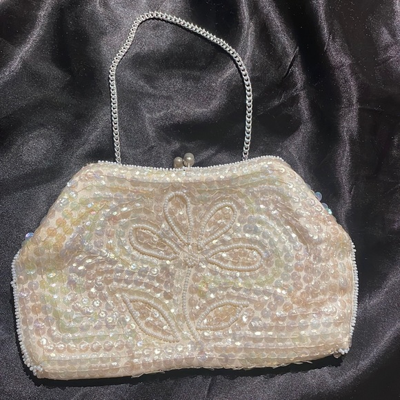 La Regale Handbags - VINTAGE LA REGALE SEQUIN BEADED WEDDING  PURSE, 50’s/60’s